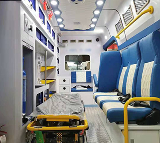 白山车辆内部展示