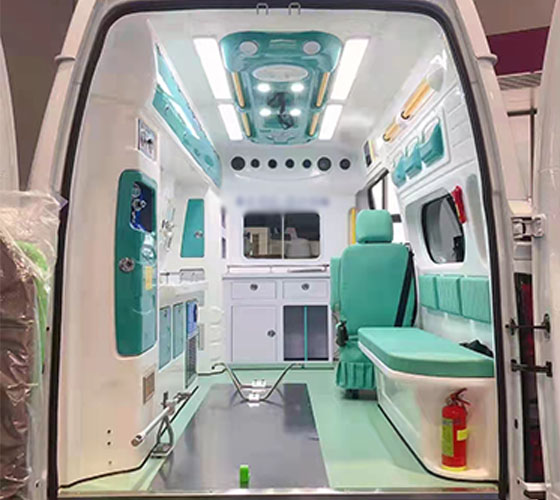 白山车辆内部展示